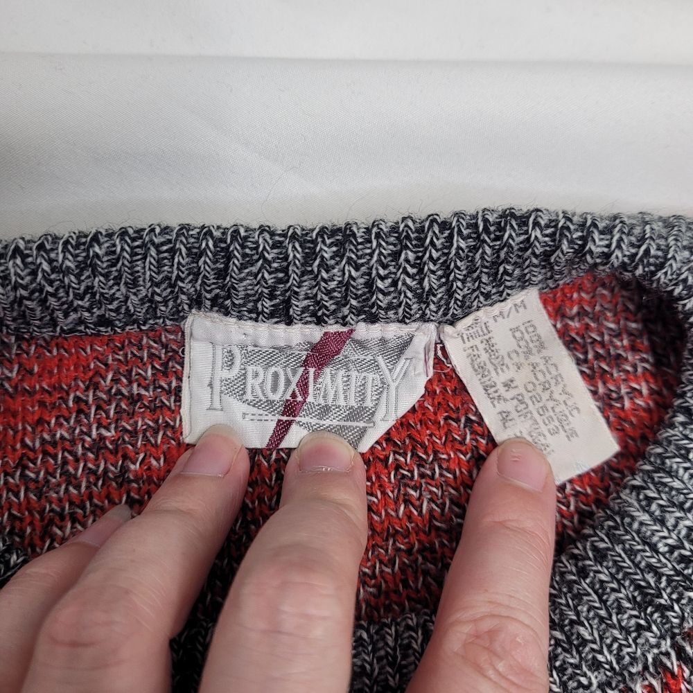 VINTAGE 90s oversized sweater red printed grandpa unisex M - Picture 4 of 6